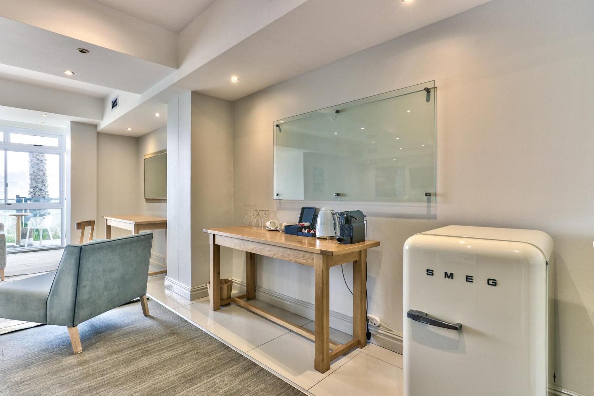 Adventure Pad At The Bay Hotel Cape Town Bagian luar foto